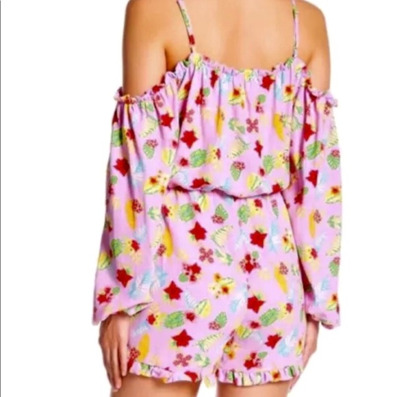 Romeo & Juliet Couture Pink Floral Long Sleeve Cold Shoulder Romper - Picture 3 of 12